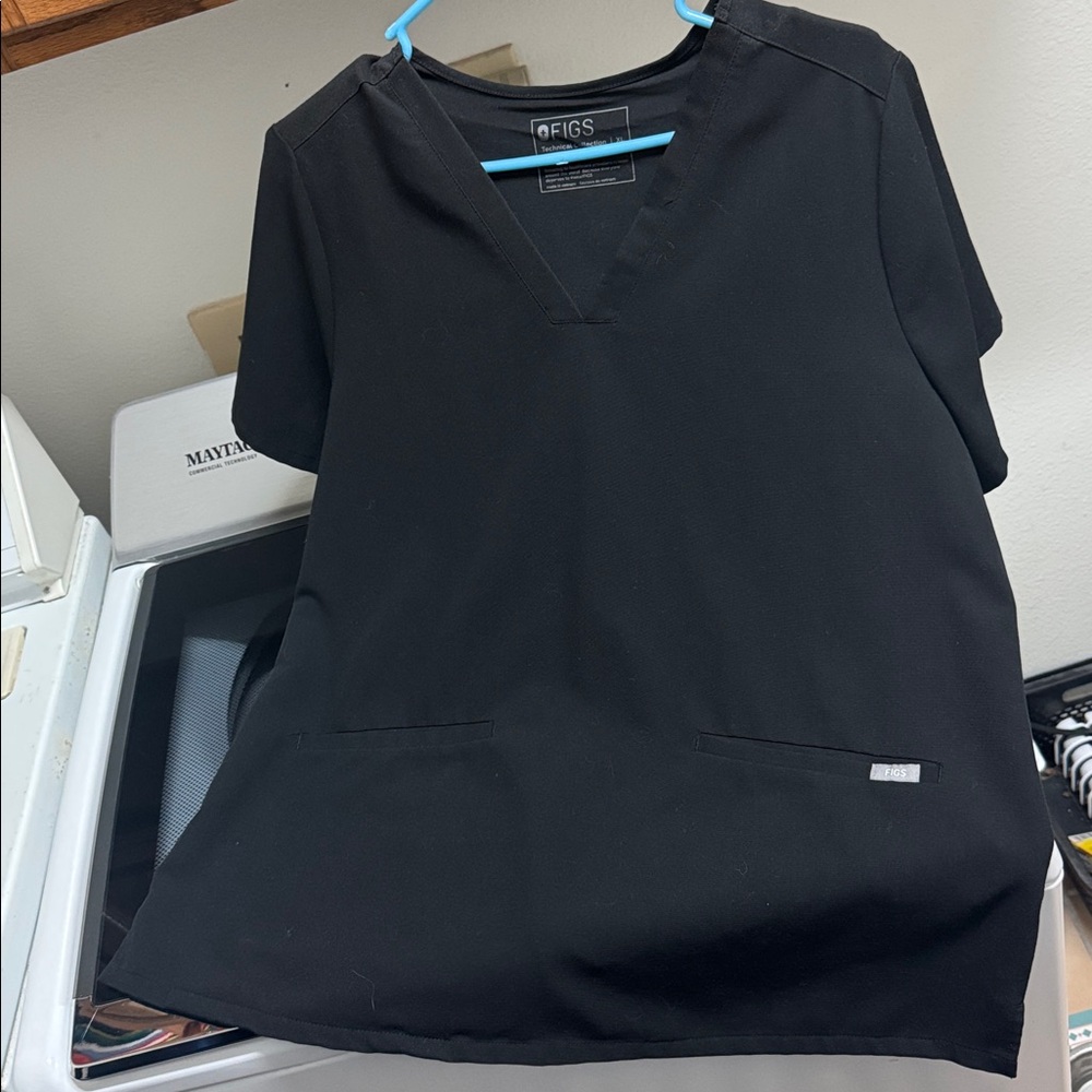 FIGS | Casma Black Scrub Top Uniform Size XL